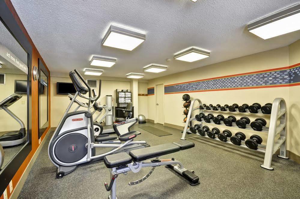Motel 6 Fayetteville - I-95 Εξωτερικό φωτογραφία
